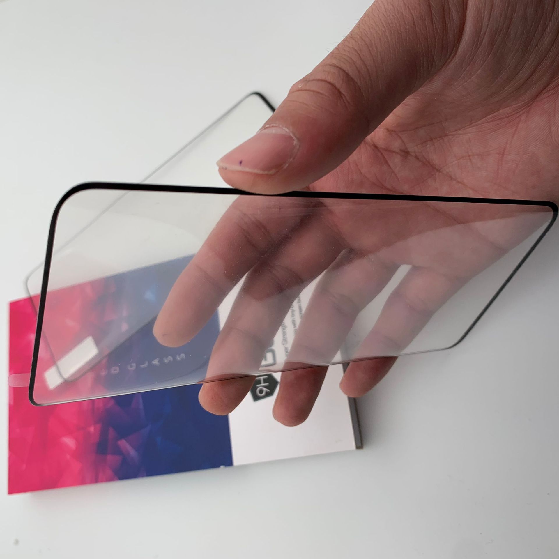 适用于一加7pro 二强全胶钢化膜0.18mm 3d曲面网点钢化膜外贸品质