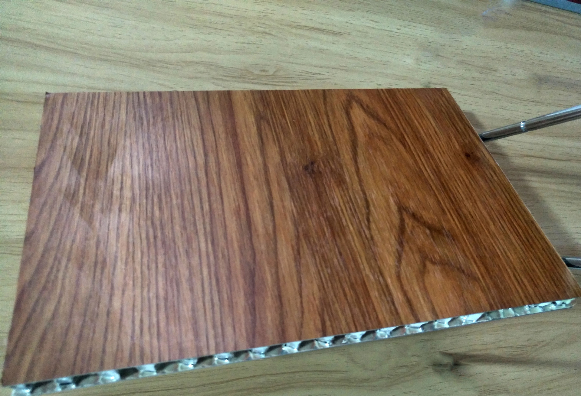 江苏厂家 仿木纹蜂窝铝吸音板 规格齐全 铝合金蜂窝复合板装饰