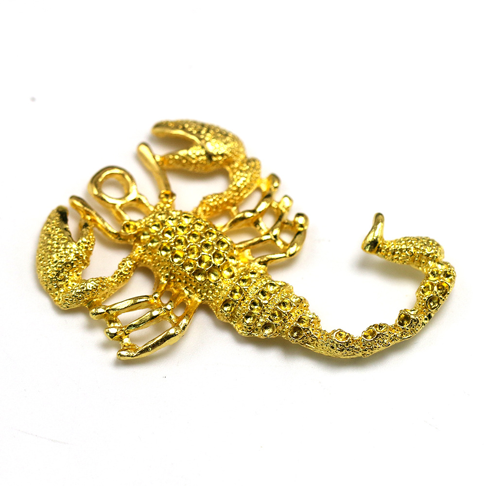 亚马逊爆款 动物类复古合金金色蝎子吊坠ing项链配件厂家直销销售