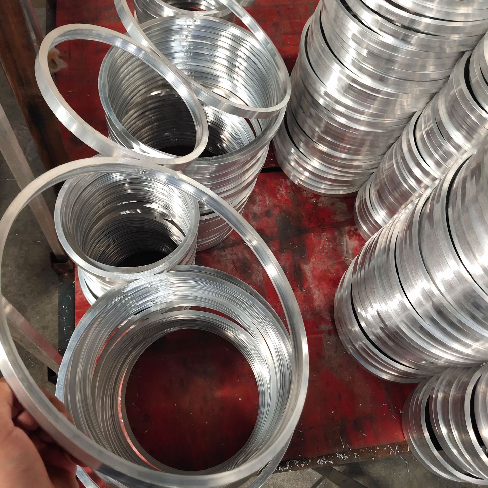 铝合金边框烧焊滚圆拉弯大型商场led圆顶灯可加工定制创意个性