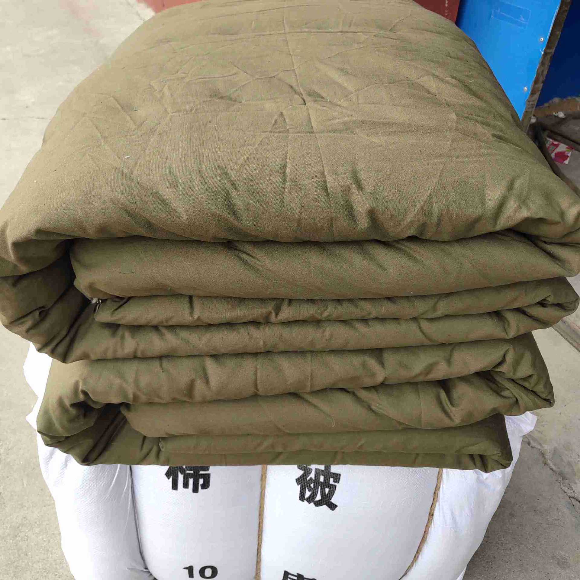 学生宿舍军训军绿陆空棉被单人劳保军被民政救灾棉花被民用棉