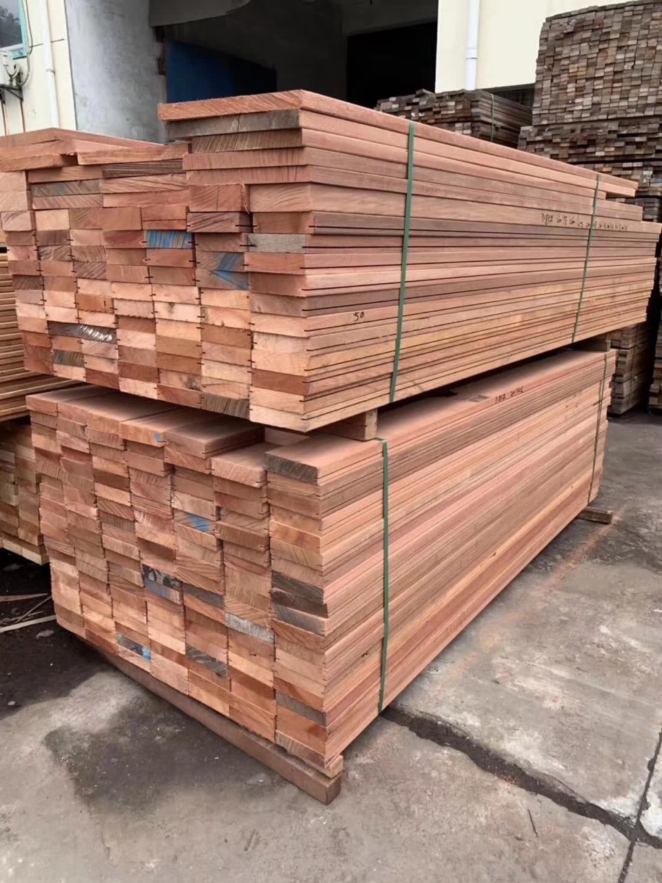 品质保证刚果沙比利板材 可西浦板材家具防腐木 非洲沙比利板材