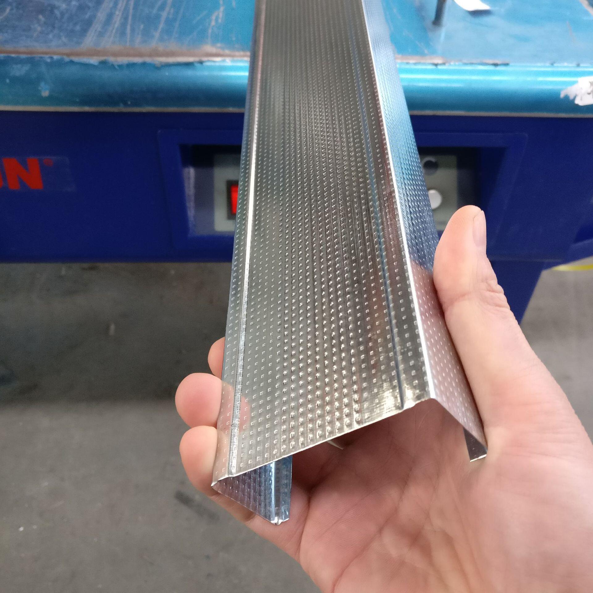 临沂轻钢龙骨厂家批发75竖龙骨75横龙骨隔墙龙骨加工定制贴牌