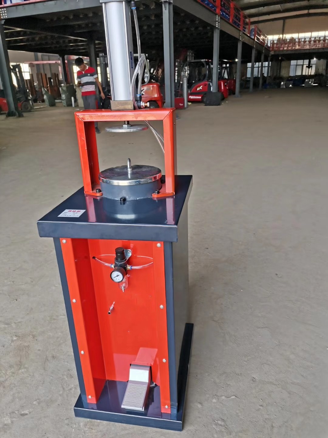 气动轴承黄油加注机轴承黄油注油机轴承内径40-110都可以