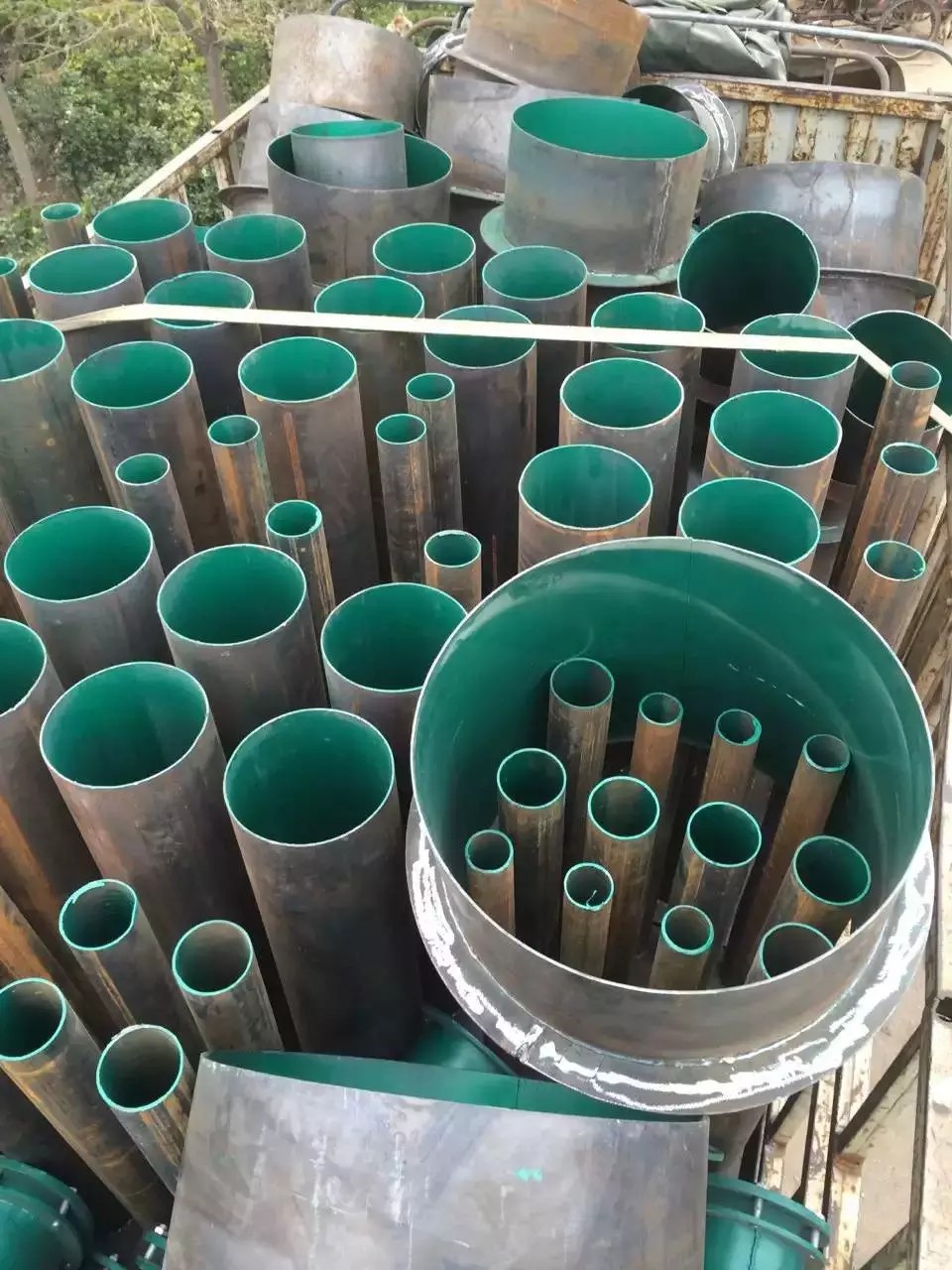 土建预埋钢筋笼保护管道的柔性防水套管 【大口径现货】