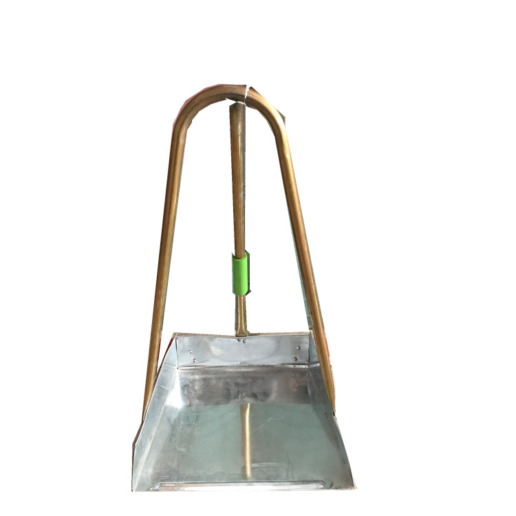 大量供应57厘米铁皮笆斗铁簸萁钢管笆斗铁戳子学校单位工厂