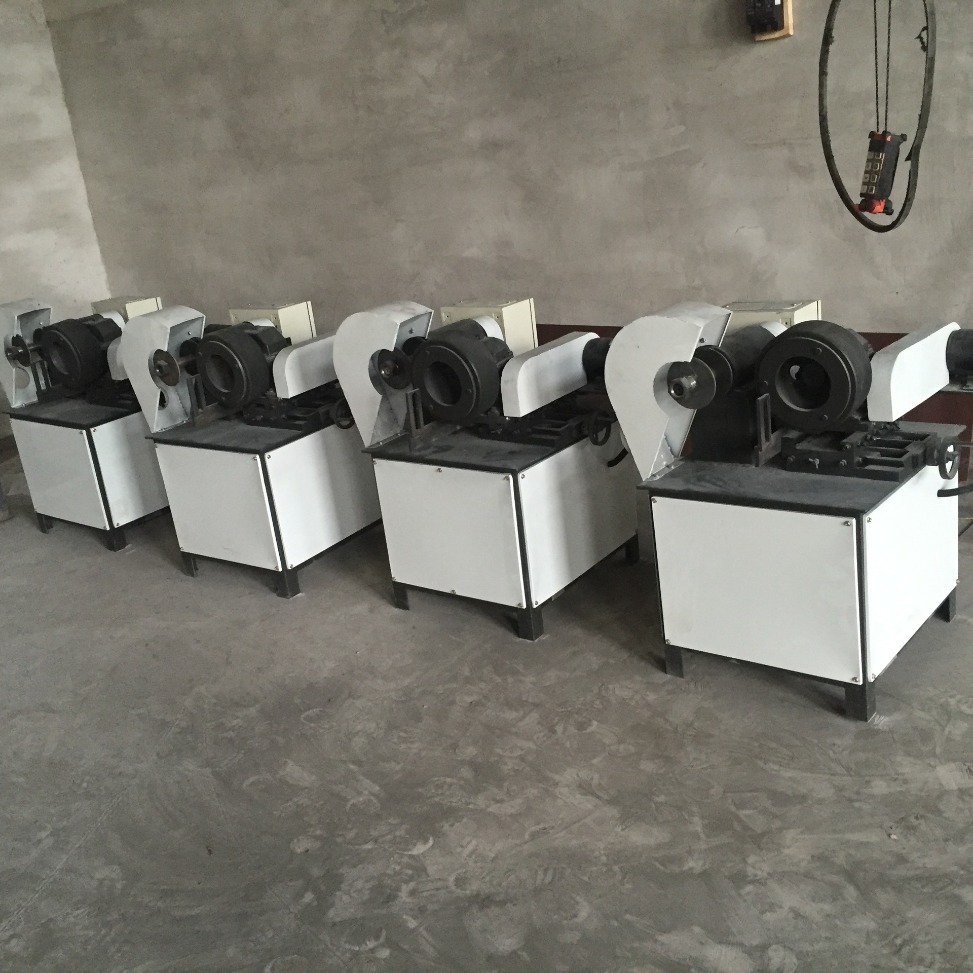 供应焊缝无心外圆抛光机 管口端面除毛刺机 圆管钢条抛光机