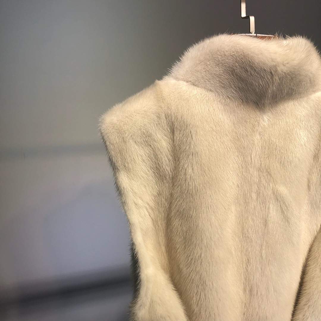 大厂直销 2019进口天鹅绒水貂咖啡貂本色牛仔风马甲 皮衣皮草批发