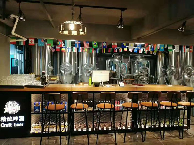 史密力维精酿啤酒设备厂家生产的啤酒设备有100-5000升以上的规格