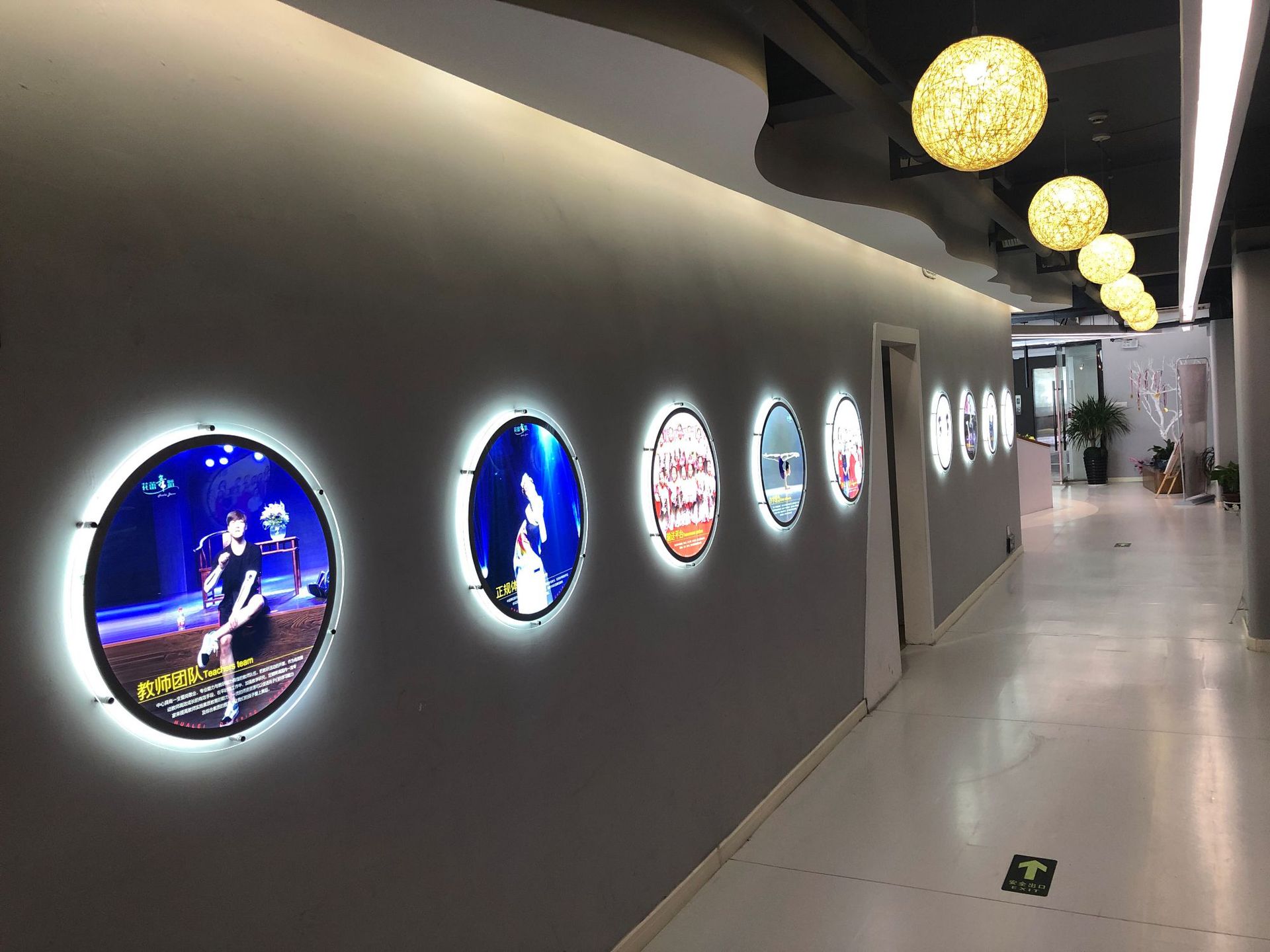 六角形led水晶超薄异形亚克力圆形透明餐饮商场会所酒店灯箱广告