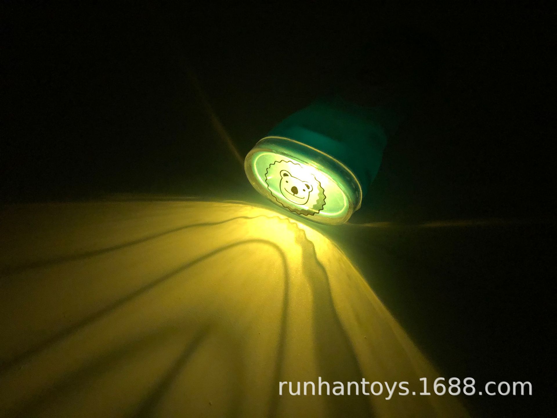 儿童益智玩具投影手电筒卡通手电筒玩具投影仪儿童玩具投影片可换