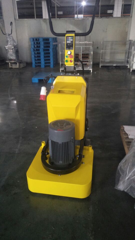 产品名称:t700固化研磨机 产品特性: 多种配套式底盘,分离型,交叉型可