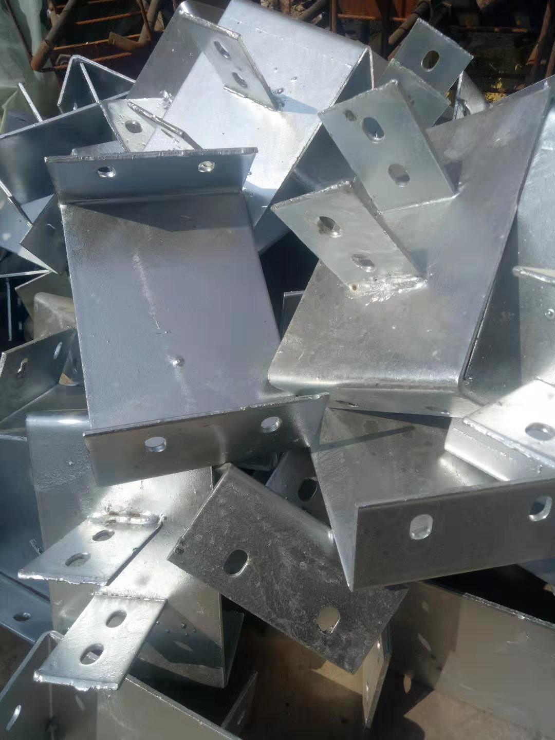 山东厂家定制天沟托架泉瑞直销温室大棚配件