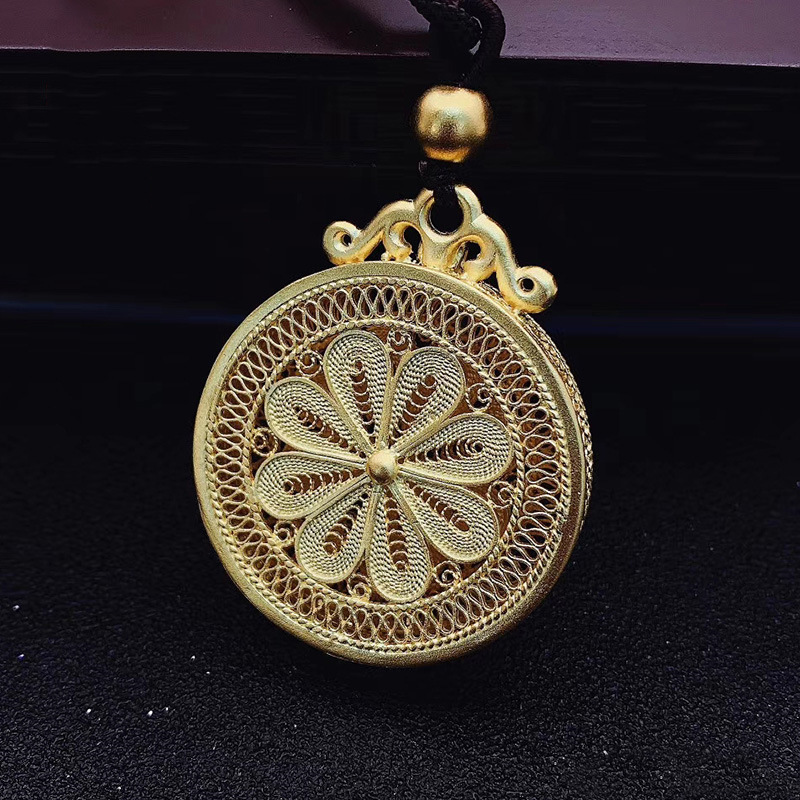 足银999古法银镀金镂空花丝吊坠嘎乌盒可打开纯银毛衣挂坠送女友