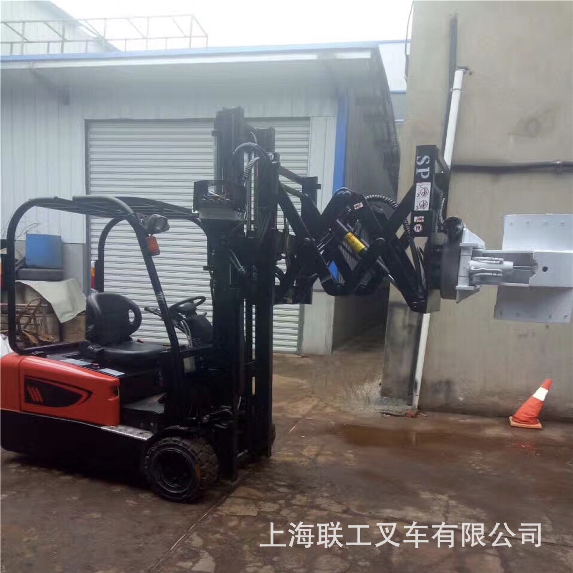 低价转让丽水二手3吨夹抱叉车卡斯卡特进口软包夹油桶抱夹叉车