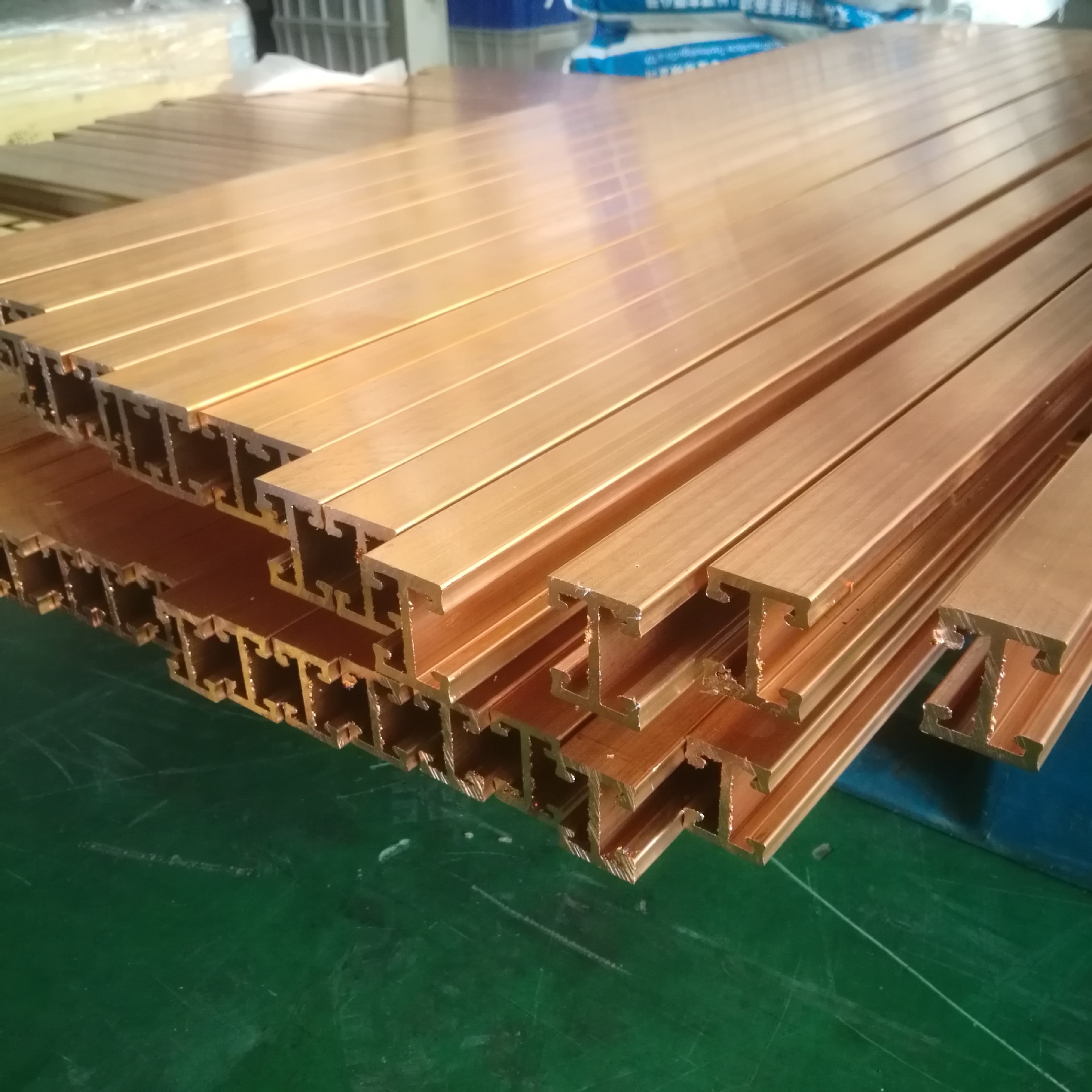 纯铜紫铜排 4*20mm/4*25mm高压红铜排 接地母线排 定尺切割25*4