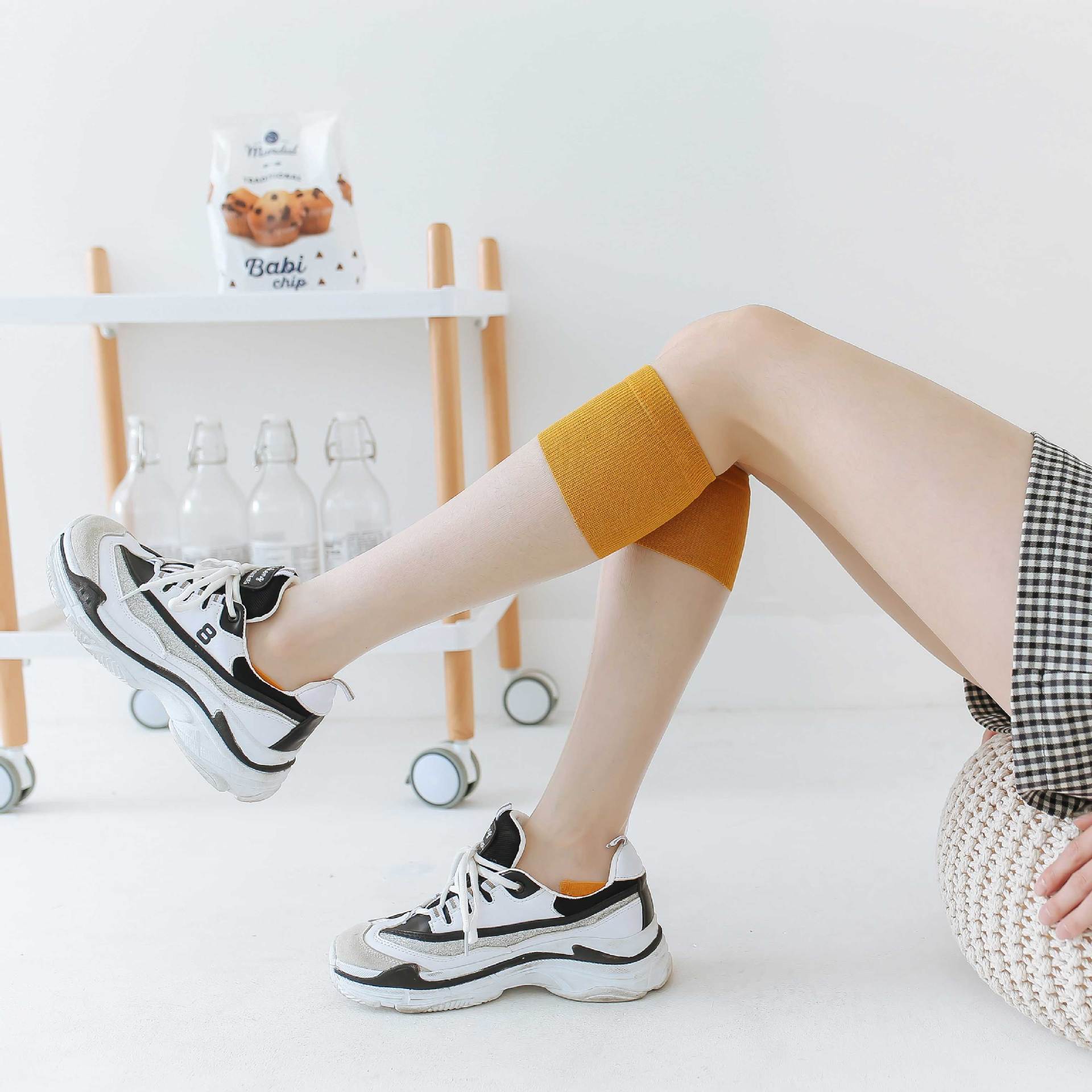 玻璃丝袜子夏薄款女透明长袜高筒袜潮ins韩国水晶卡丝小腿袜粉色