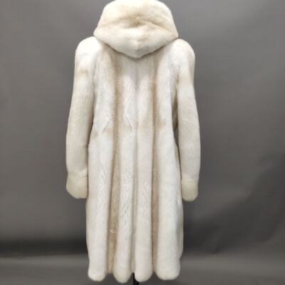 新款显瘦时尚皮草大衣 进口米黄十字中长款带摆收腰女貂皮外套