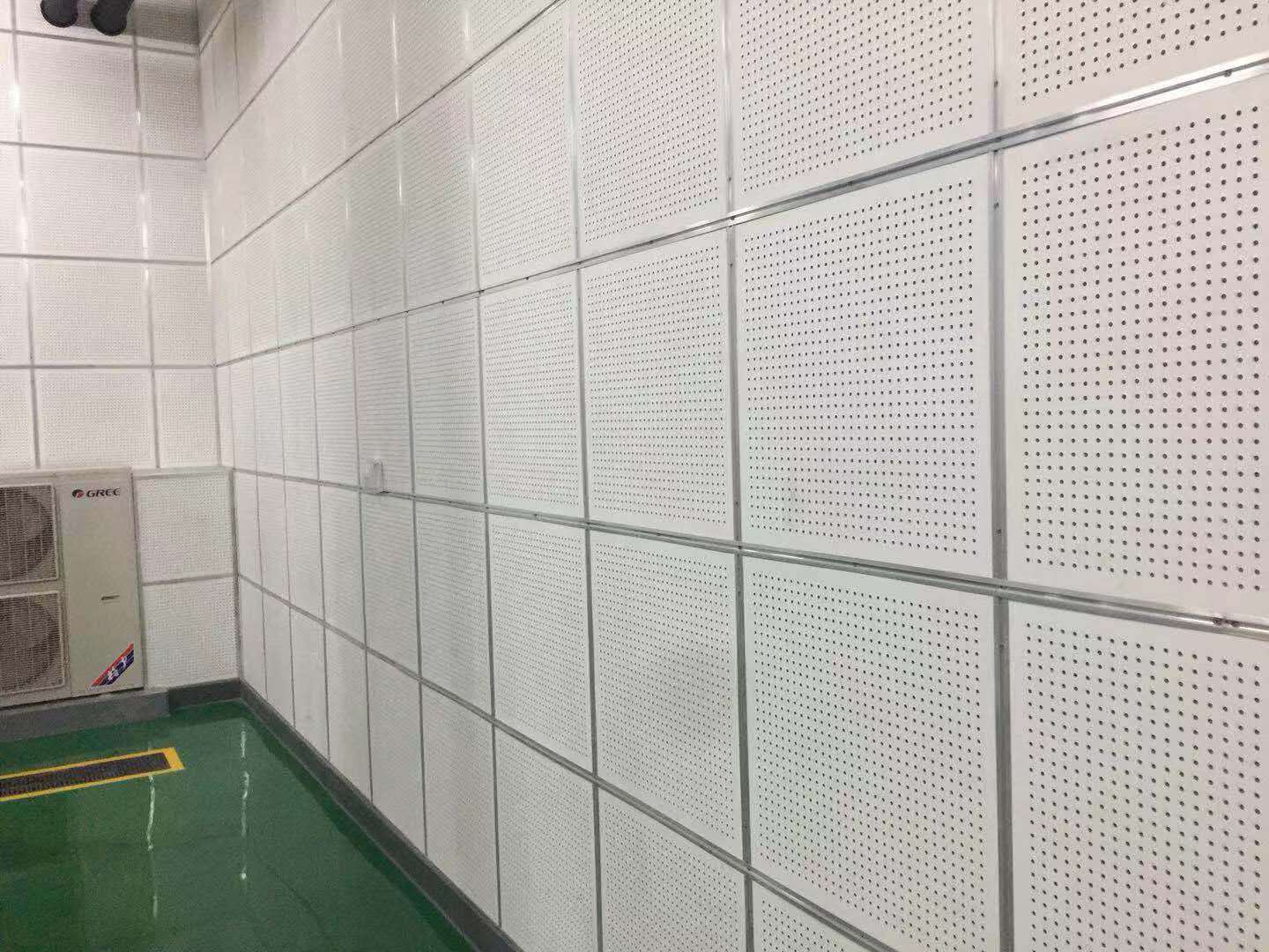 厂价直供穿孔硅酸钙吸音板 公制英制硅酸钙板 冲孔板吊顶吸音板