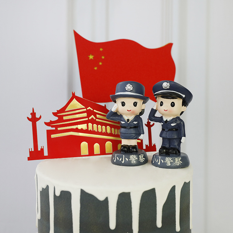 生日蛋糕装饰小小警察摆件烘焙派对装饰军人兵哥哥车载蛋糕装饰