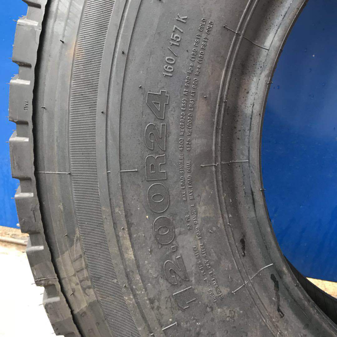 全钢丝大车轮胎12.00r20 24 耐温加厚 前四后八 载重卡车轮胎