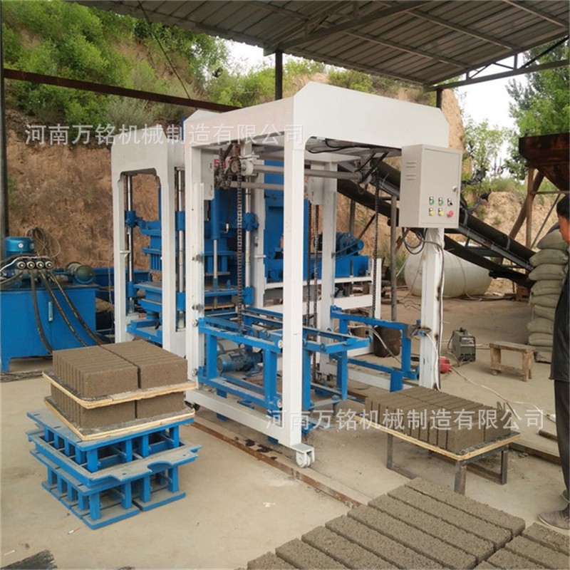 水泥长条支撑垫块免烧空心彩色面包透水护坡制砖机设备全自动液压