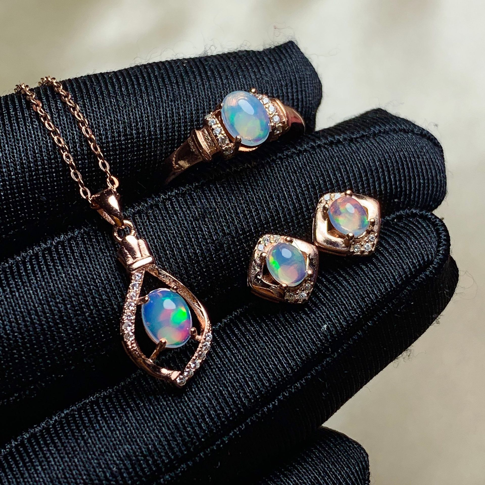 彩宝首饰925银镶嵌天然欧泊套装款式独特 简单大方批发一件代发