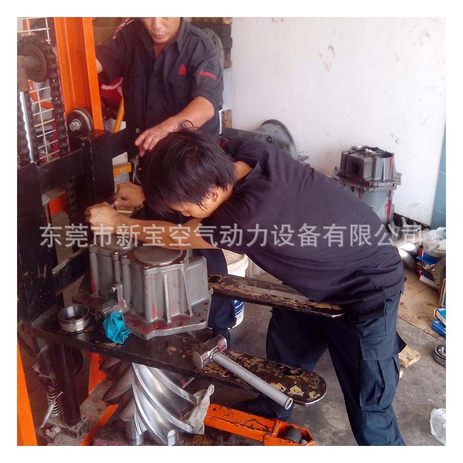 专业供应螺杆式空压机维修康普艾6150n空压机保养空压机配件