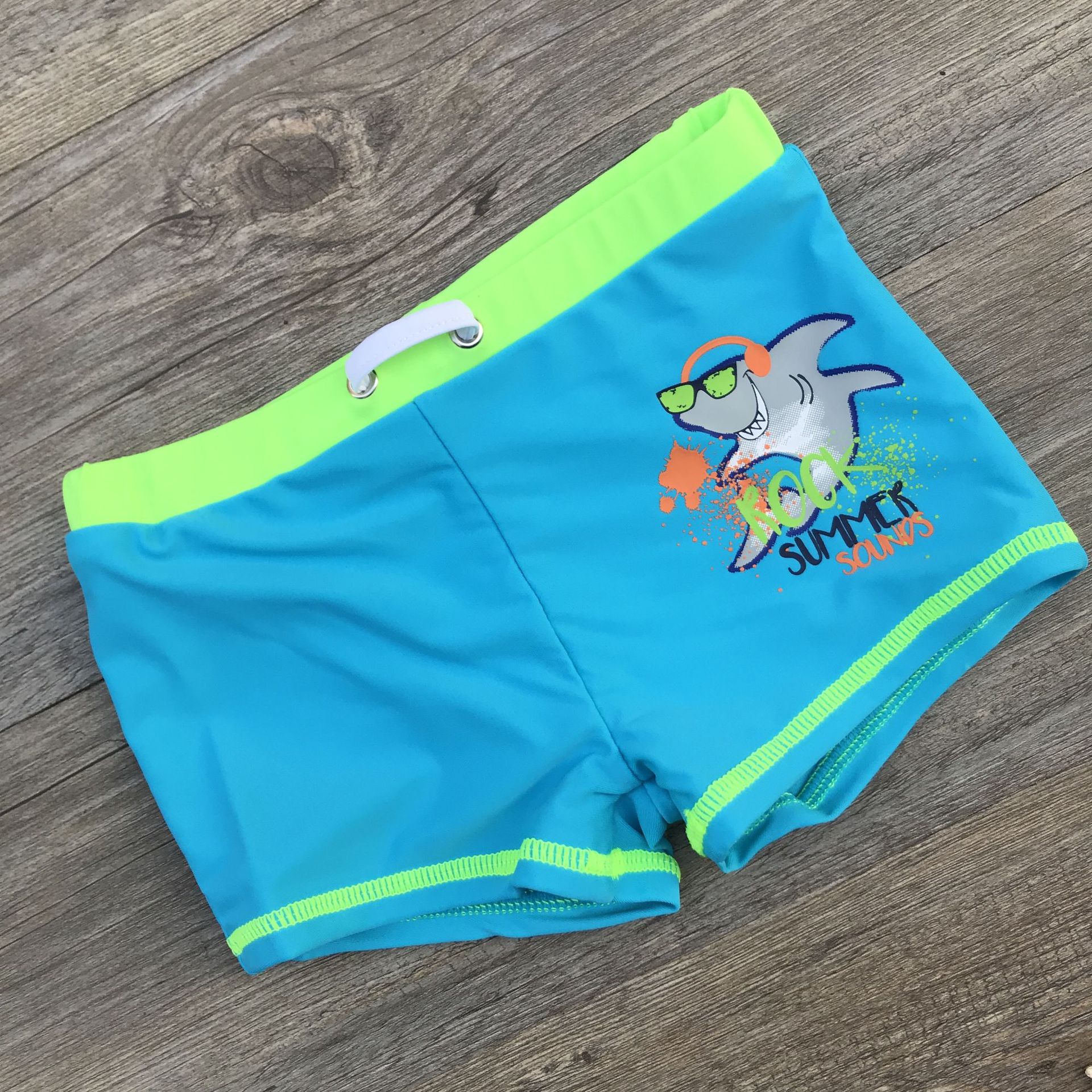 2-8岁儿童泳裤 鲨鱼荧光儿童泳裤 平角泳裤ebay 速卖通专供150