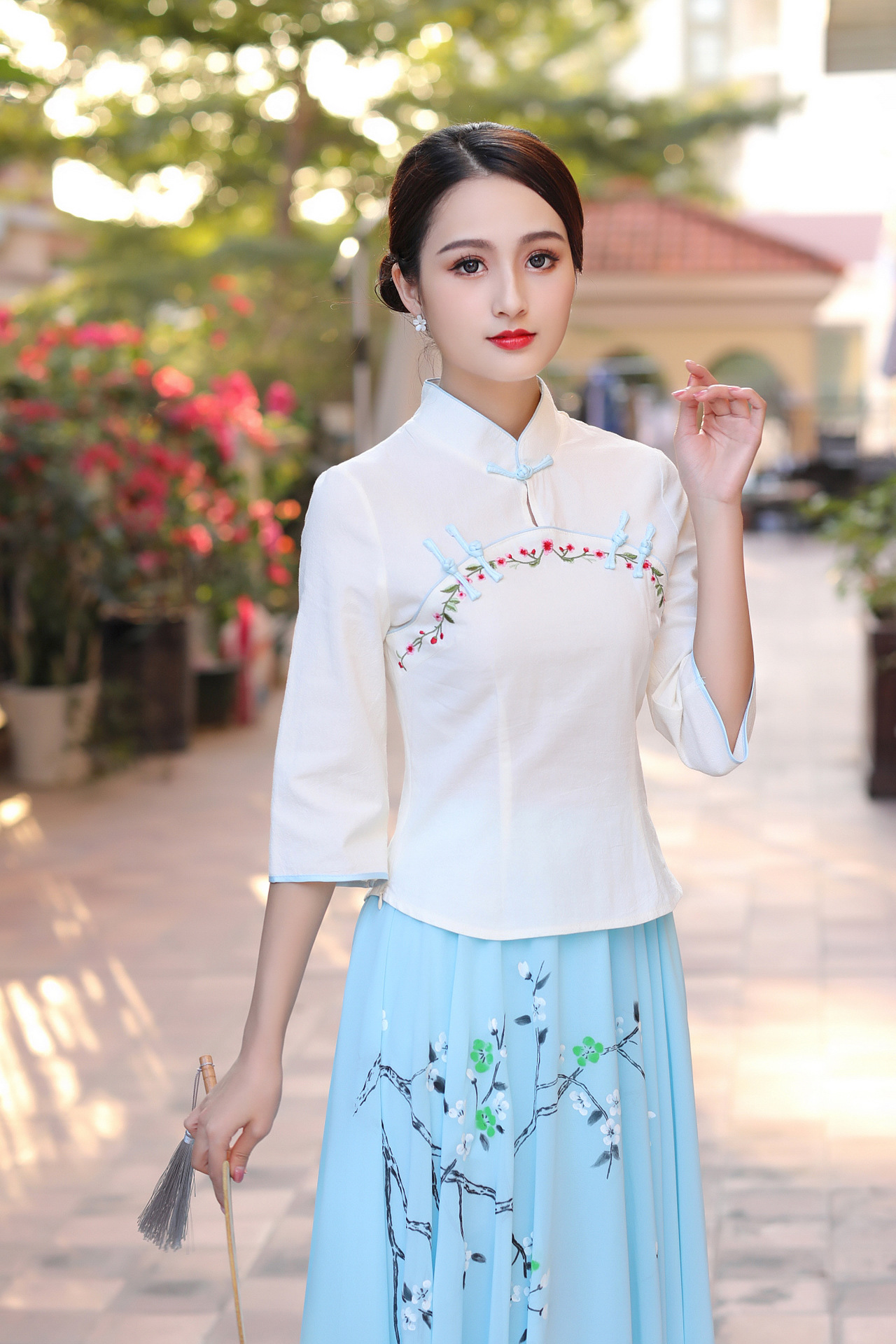 蕴诗坊厂家自营民族风中式绣花撞色盘扣民国学生改良旗袍上衣1122