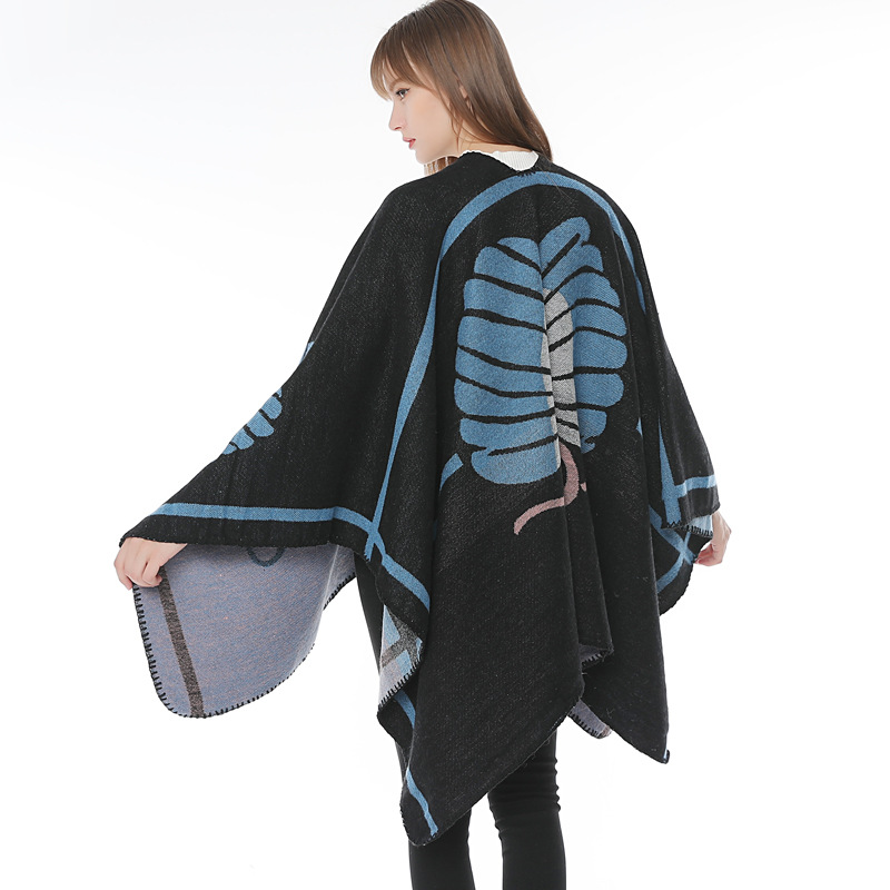 外贸欧美三只蝴蝶斗篷大披肩开叉旅游两用加厚保暖多功能围巾批发