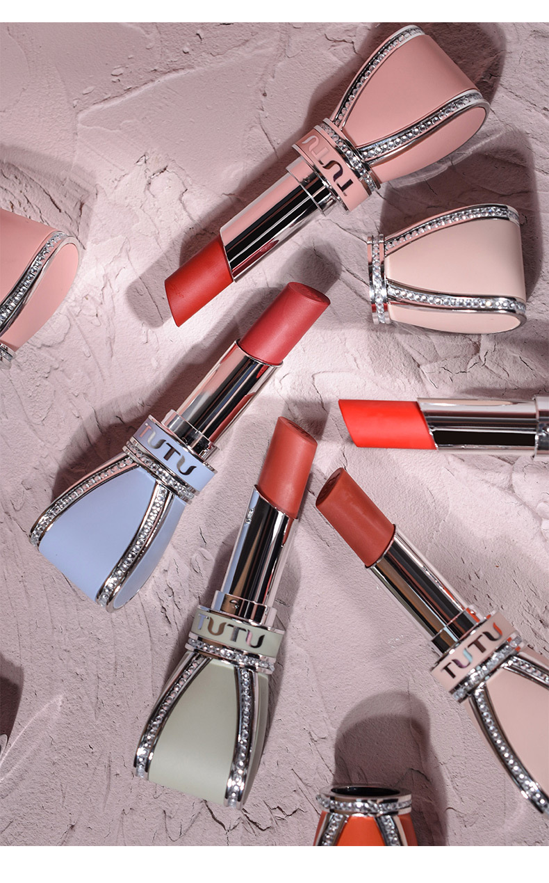 tutu蝶意绒情口红蝴蝶结哑光雾面泫雅色番茄色不易沾杯唇膏tu5286