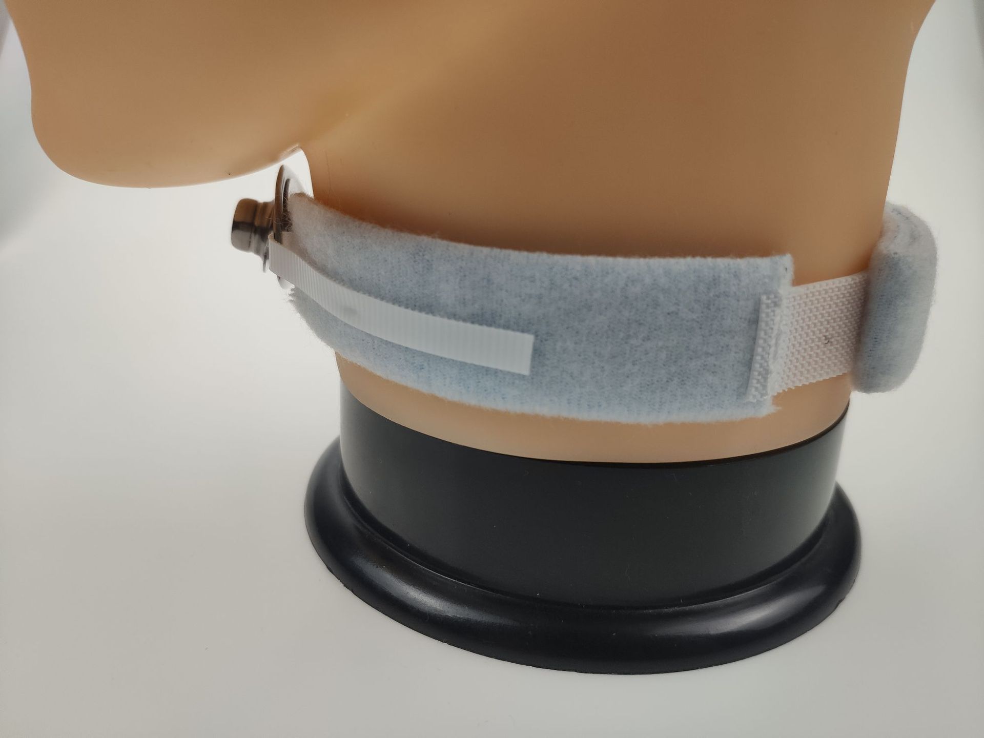 气管绑带术后气管切开固定导管带海绵尼龙气管装置固定带