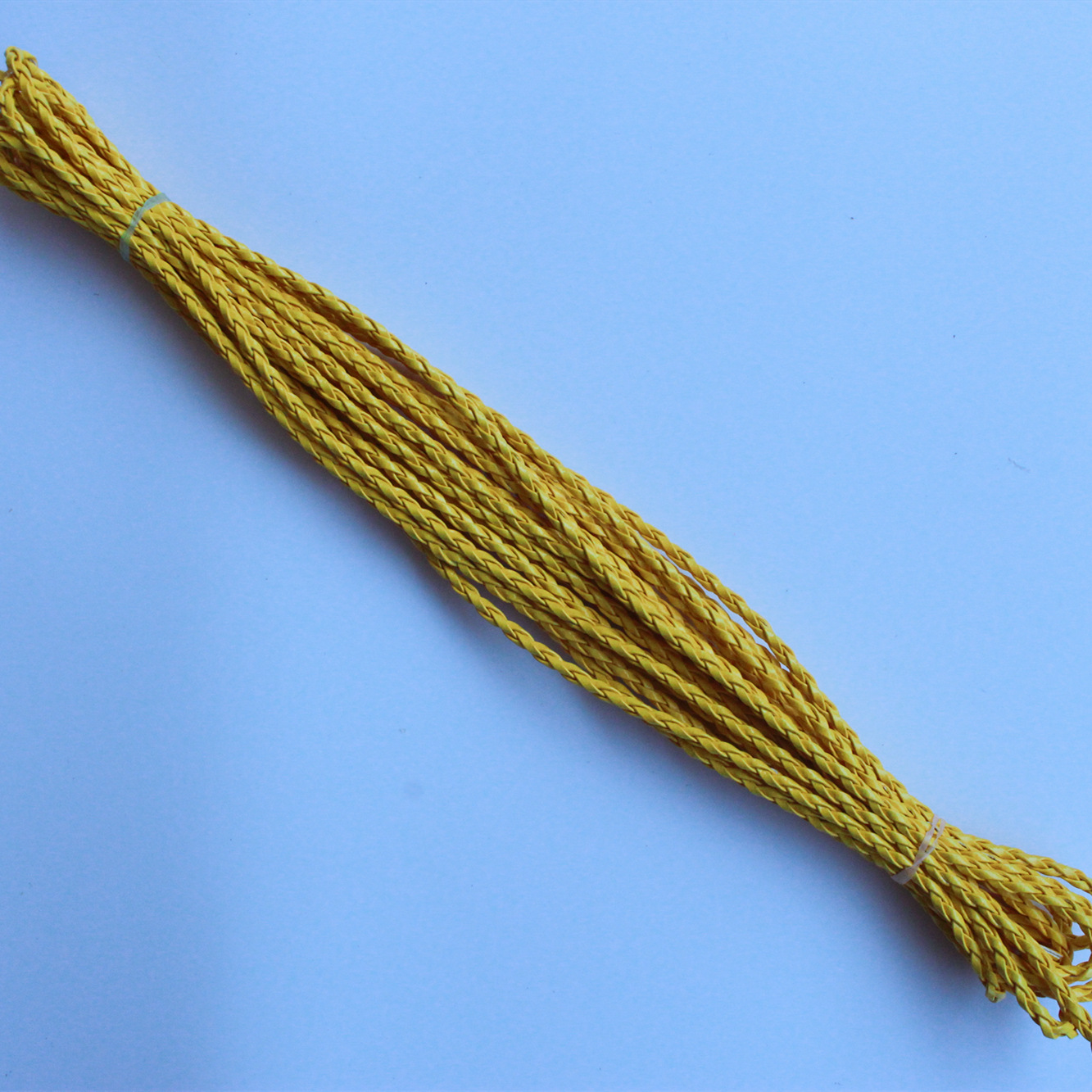 厂家直销编织皮绳pu编织绳四股3-5mm多色圆皮绳皮革编织绳定制