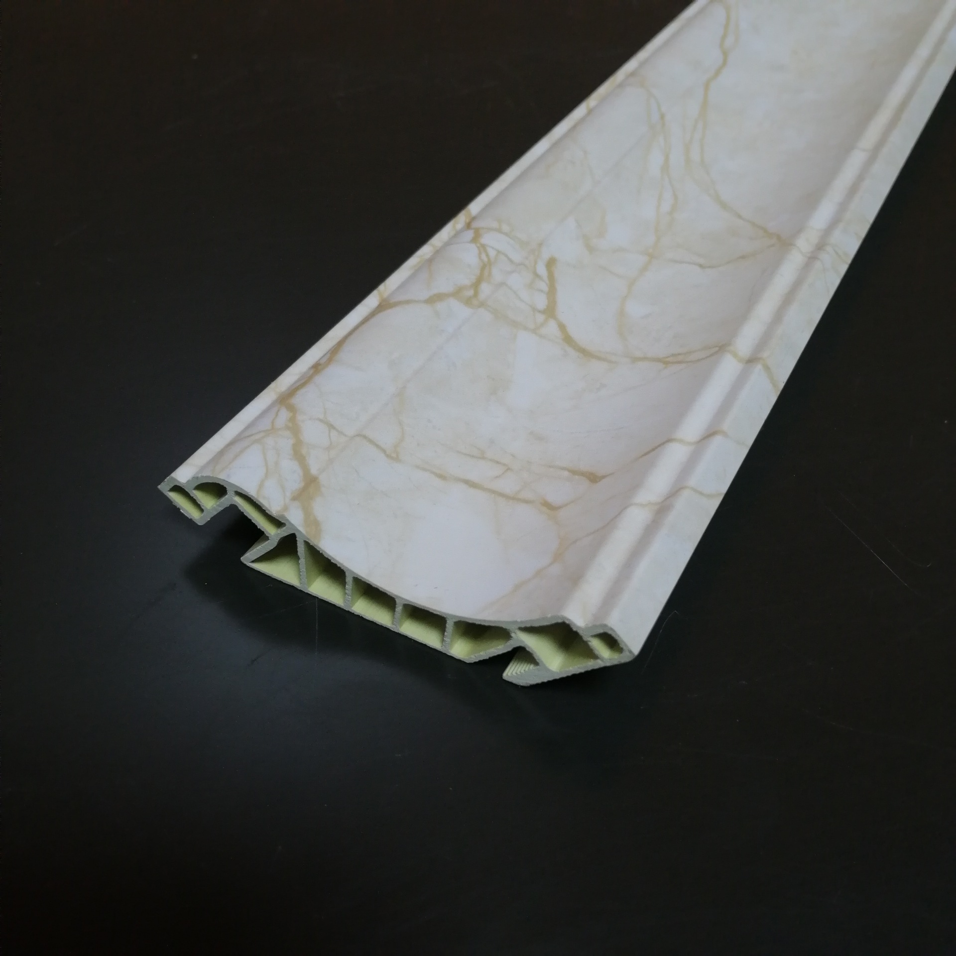 防火防水阻燃护墙板配套线条70顶角线100顶角线竹木纤维集成墙板