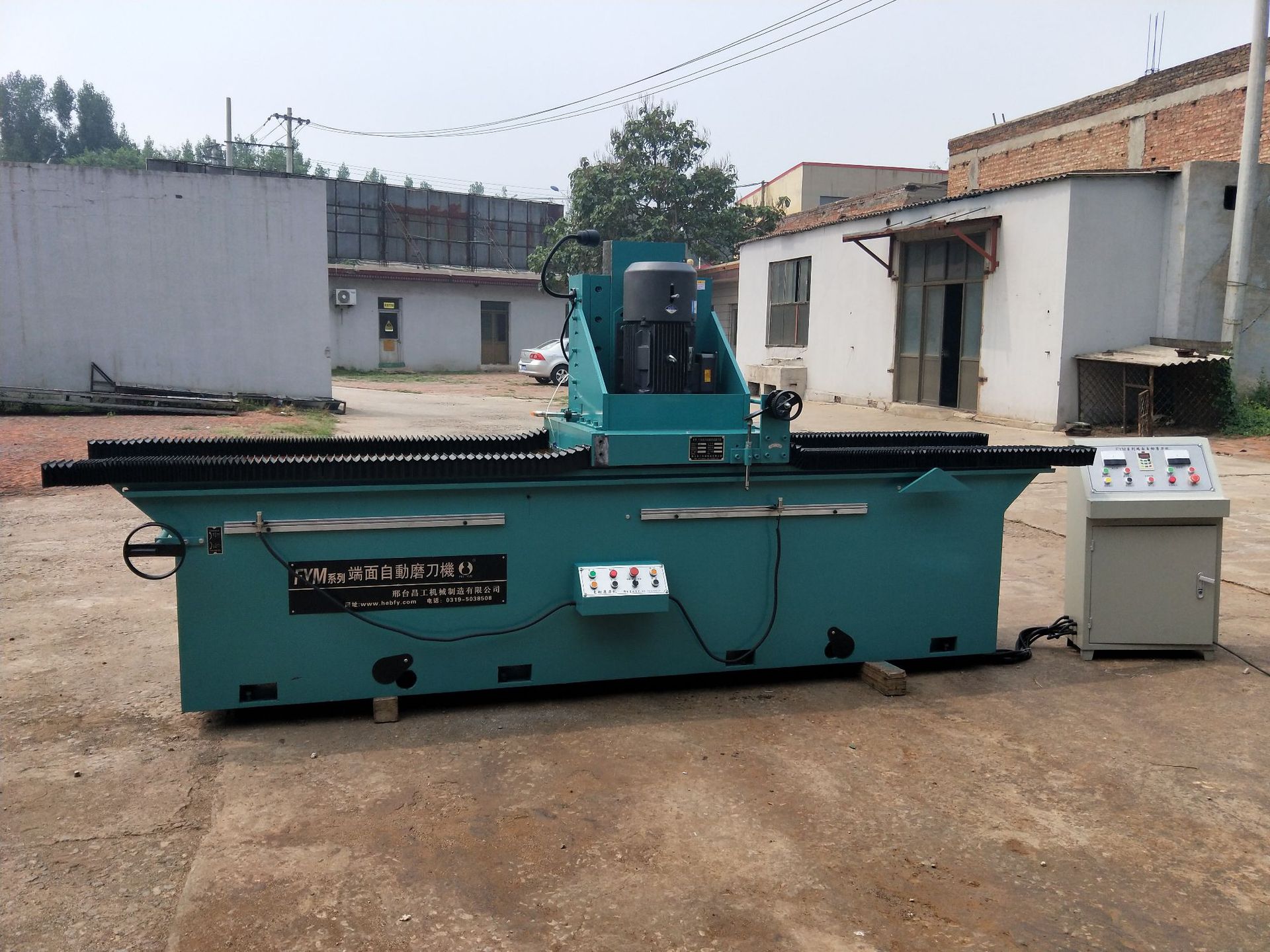 大型端面直刃磨刀机新鲜出炉发个信息比比重庆保时捷女的信息