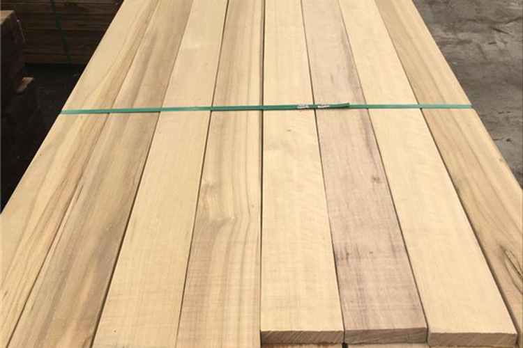 山桃木批发 东北桃木板材直销木质坚硬不易磨损 木材均可加工定制