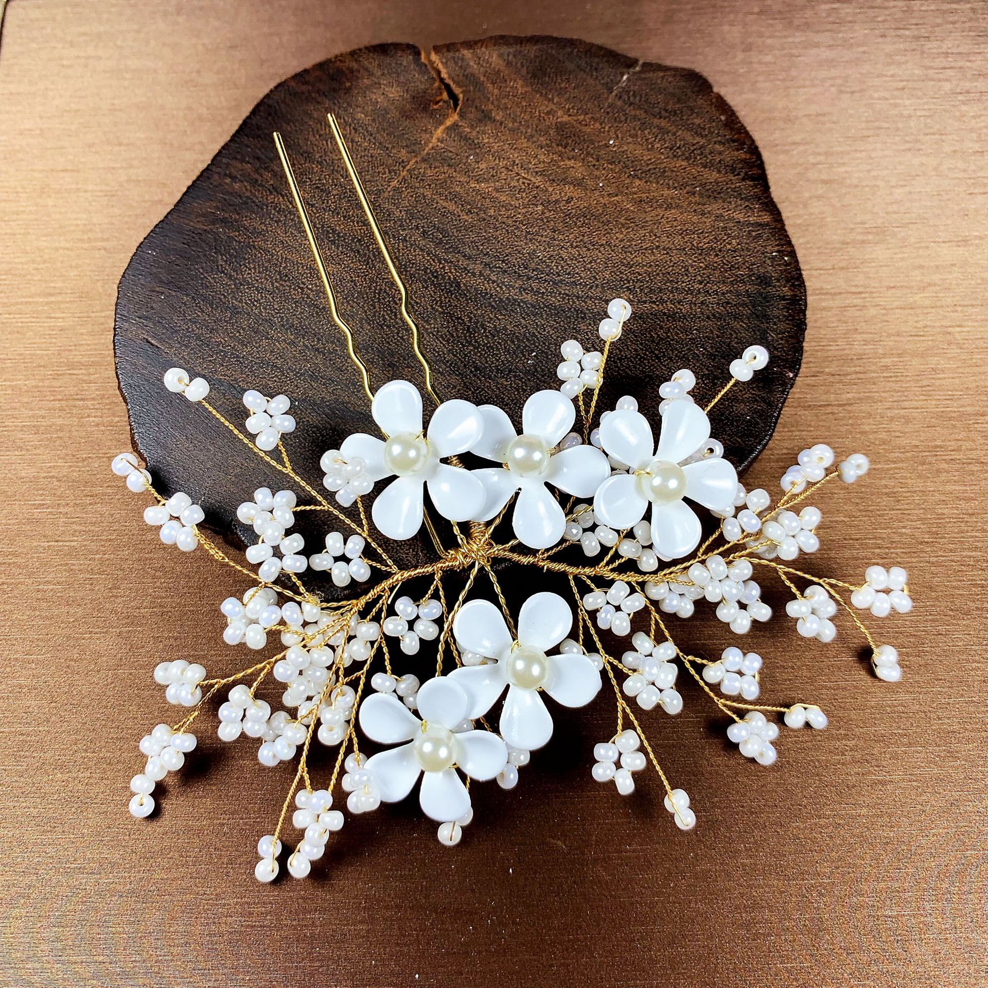 手工白色花朵发簪珍珠水晶u型簪子新娘头饰婚纱礼服饰品配饰发叉