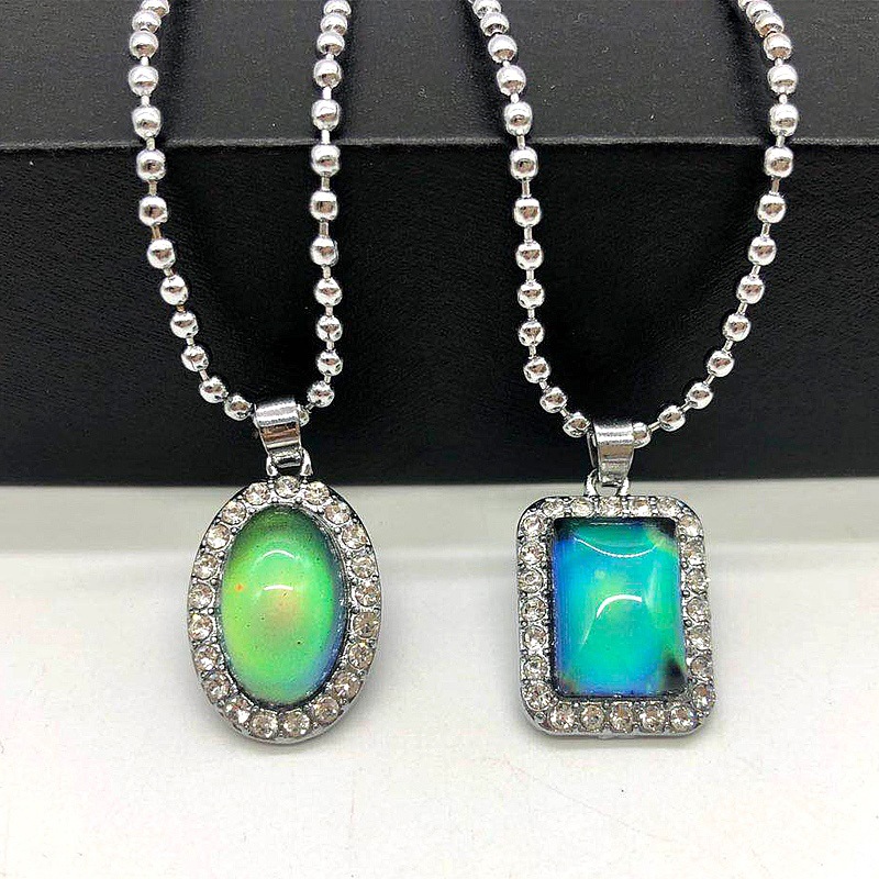 抖音快手直播时尚女款变色项链镀铬保色项坠厂家批发流行饰品