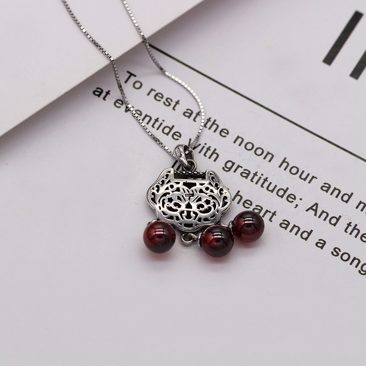 市场 义乌国际商贸城一区 2楼 珠宝首饰 华盛银饰 here you can find