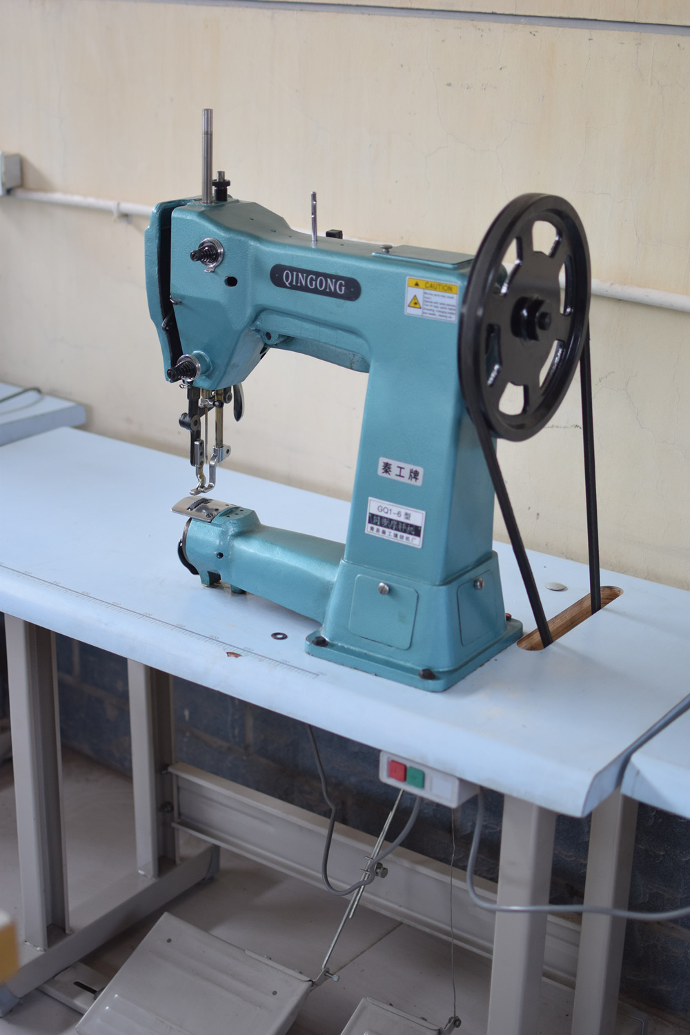 gq1-6同步厚料机绱鞋机纳底机棉拖鞋缝纫机室内拖地板拖缝纫机
