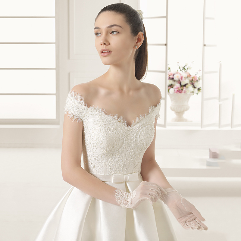 缎面米色白色新娘婚纱定制拖尾修身显瘦简约蕾丝婚纱时尚影楼婚纱