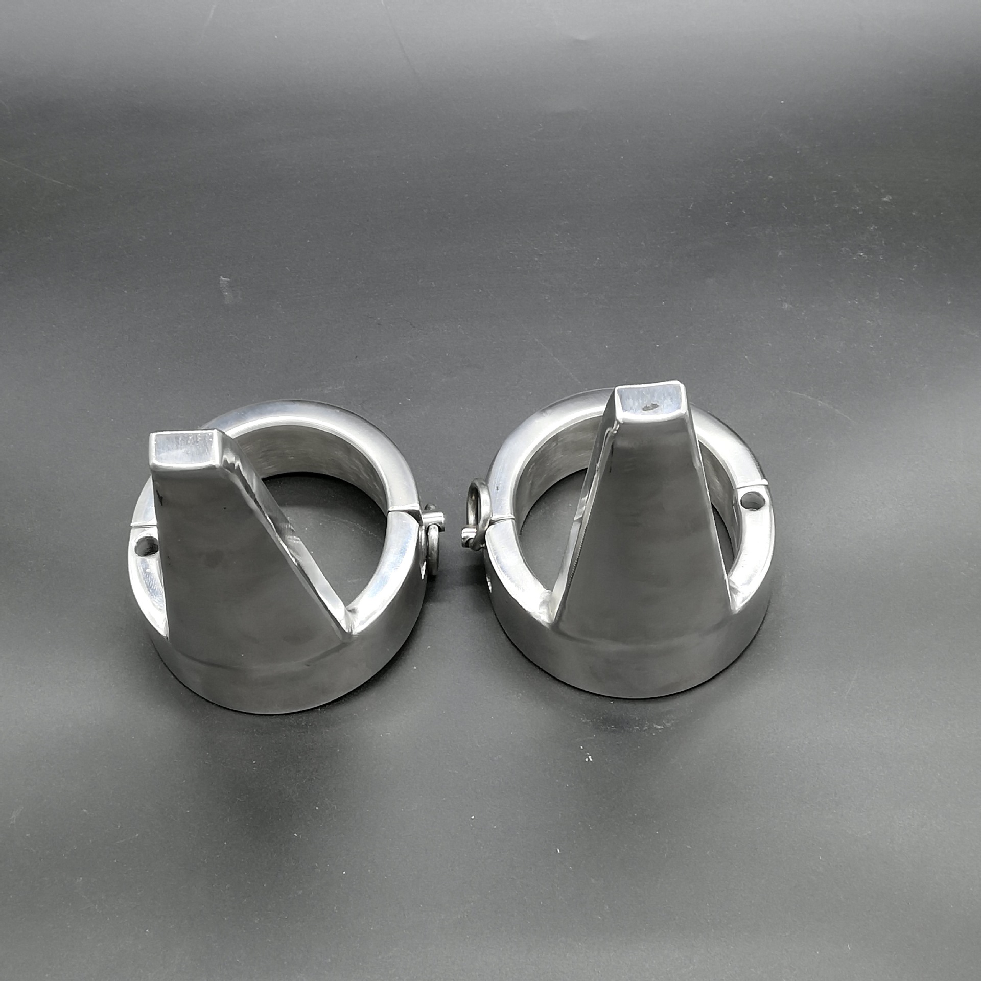 厂家直销不锈钢成人情趣用品手铐脚镣捆绑束缚配套高跟鞋脚环铐