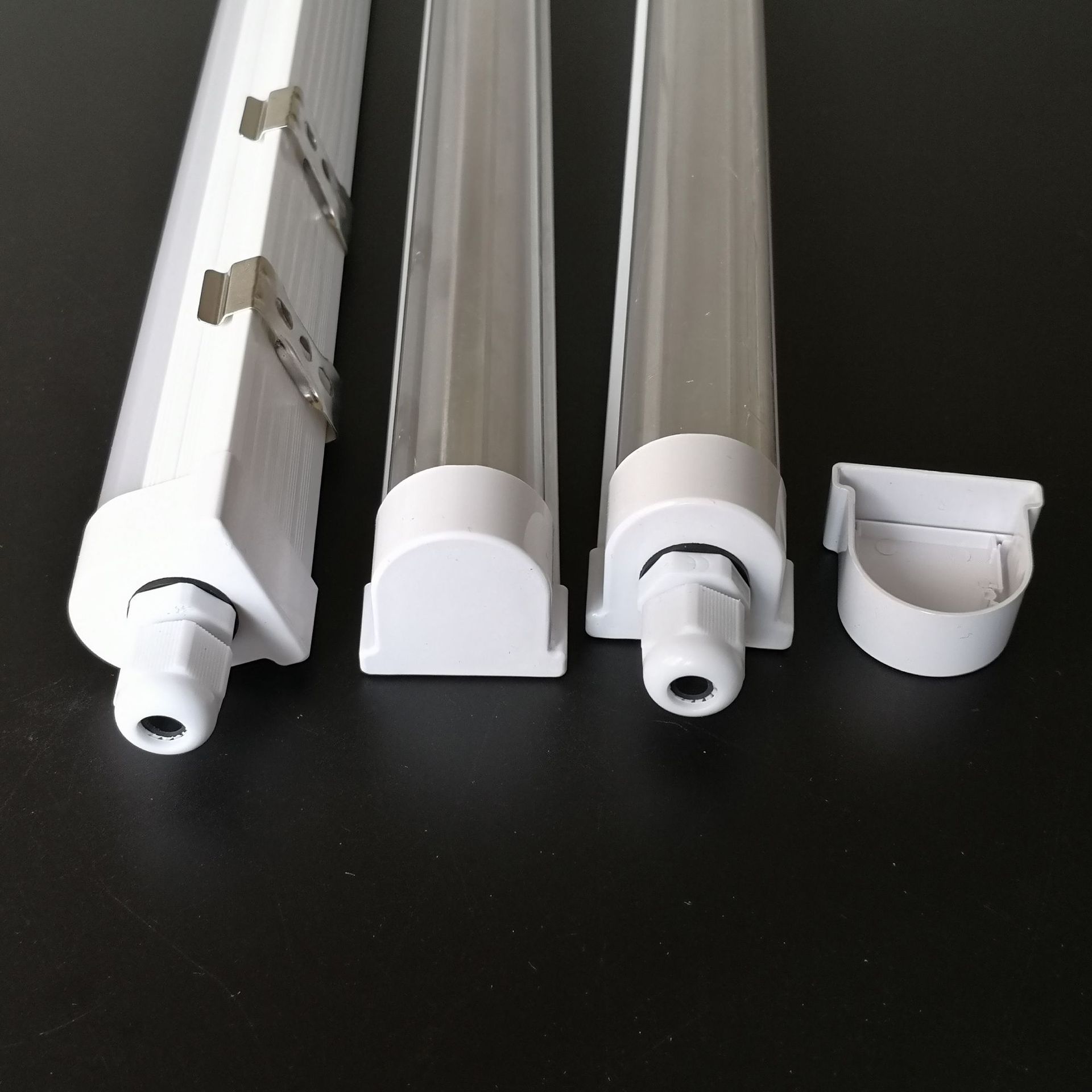 t8全塑一体化 全塑v型一体化 一体化防水灯管 10板宽双面植物灯管