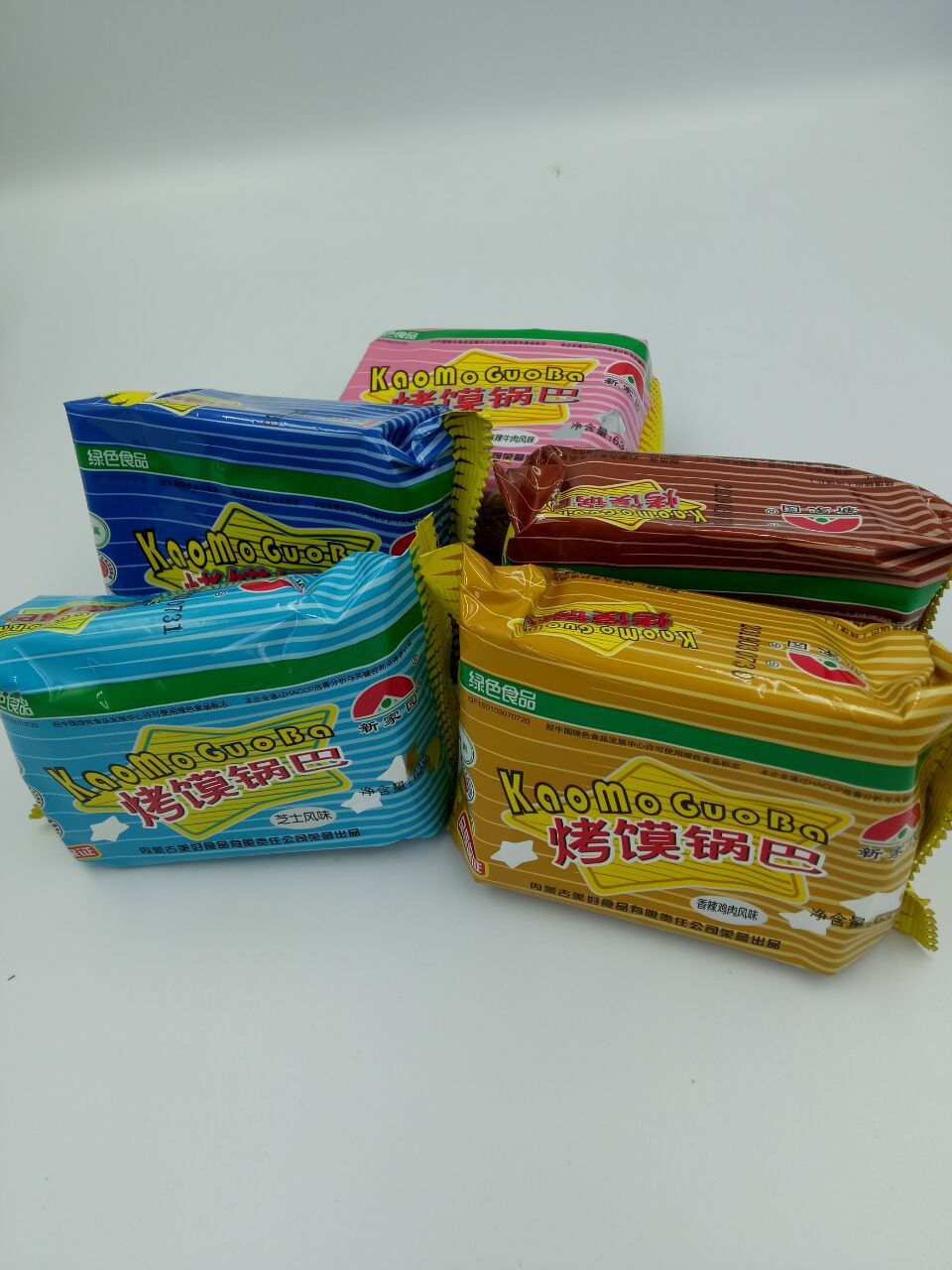 新家园 烤馍锅巴烧烤 香辣鸡肉 芝士 麻辣牛肉 咖哩牛肉味 63g