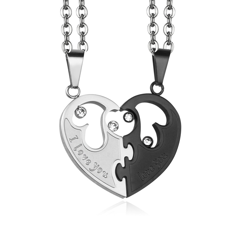ins小众设计钛钢情侣项链合二为一吊坠我爱你异地恋感应呼唤配饰