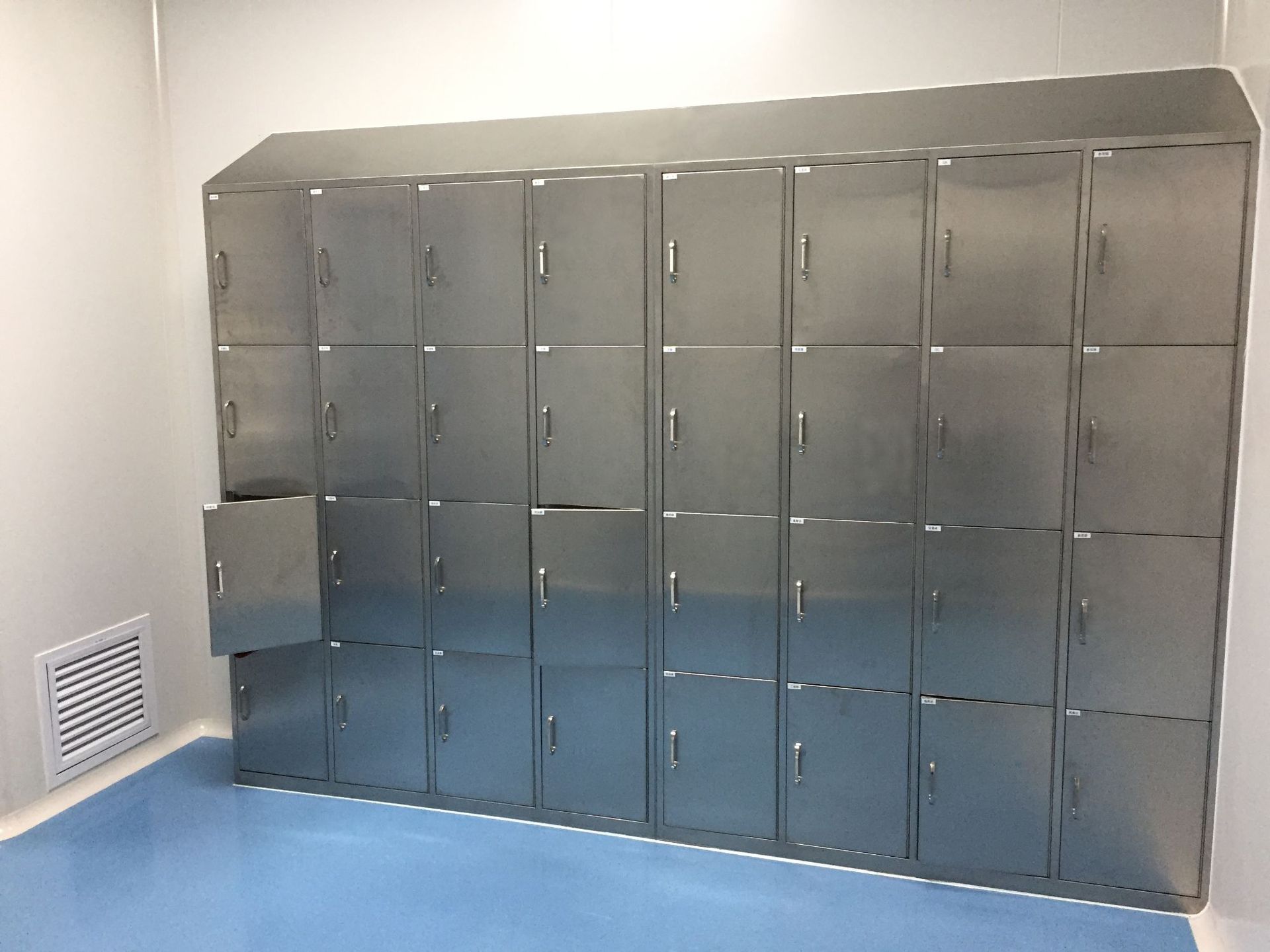 厂家供应不锈钢更衣柜 无尘车间员工储物柜鞋柜 医院洁净室衣柜