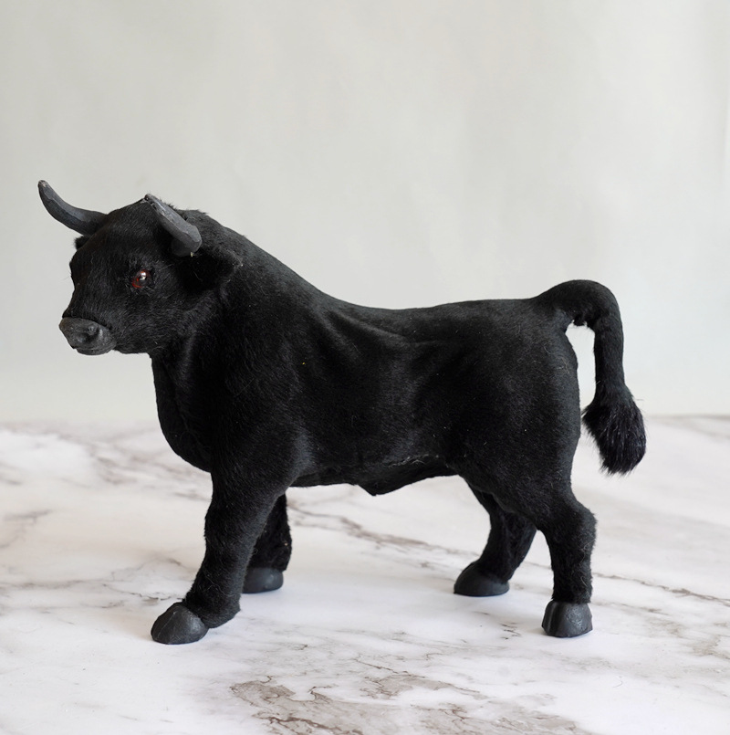 仿真小黑牛动物模型带角黑牛牛橱窗桌面摆件儿童识物斗牛教学模型