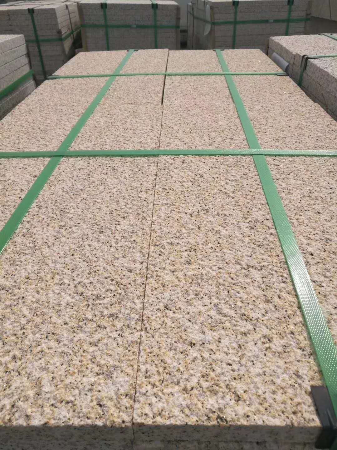 厂长推荐黄金麻花岗岩板30厚25厚毛光板成品加工荔枝面石材