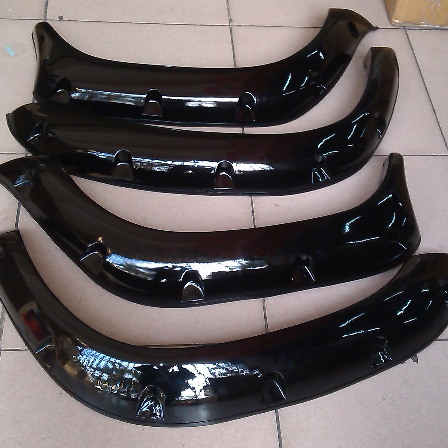 汽车配件前后轮眉注塑塑料模具厂家开模定制,注塑加工